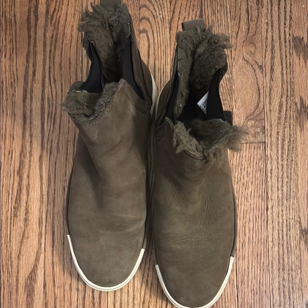 J Slide Green Fur-Lined Ankle Boots